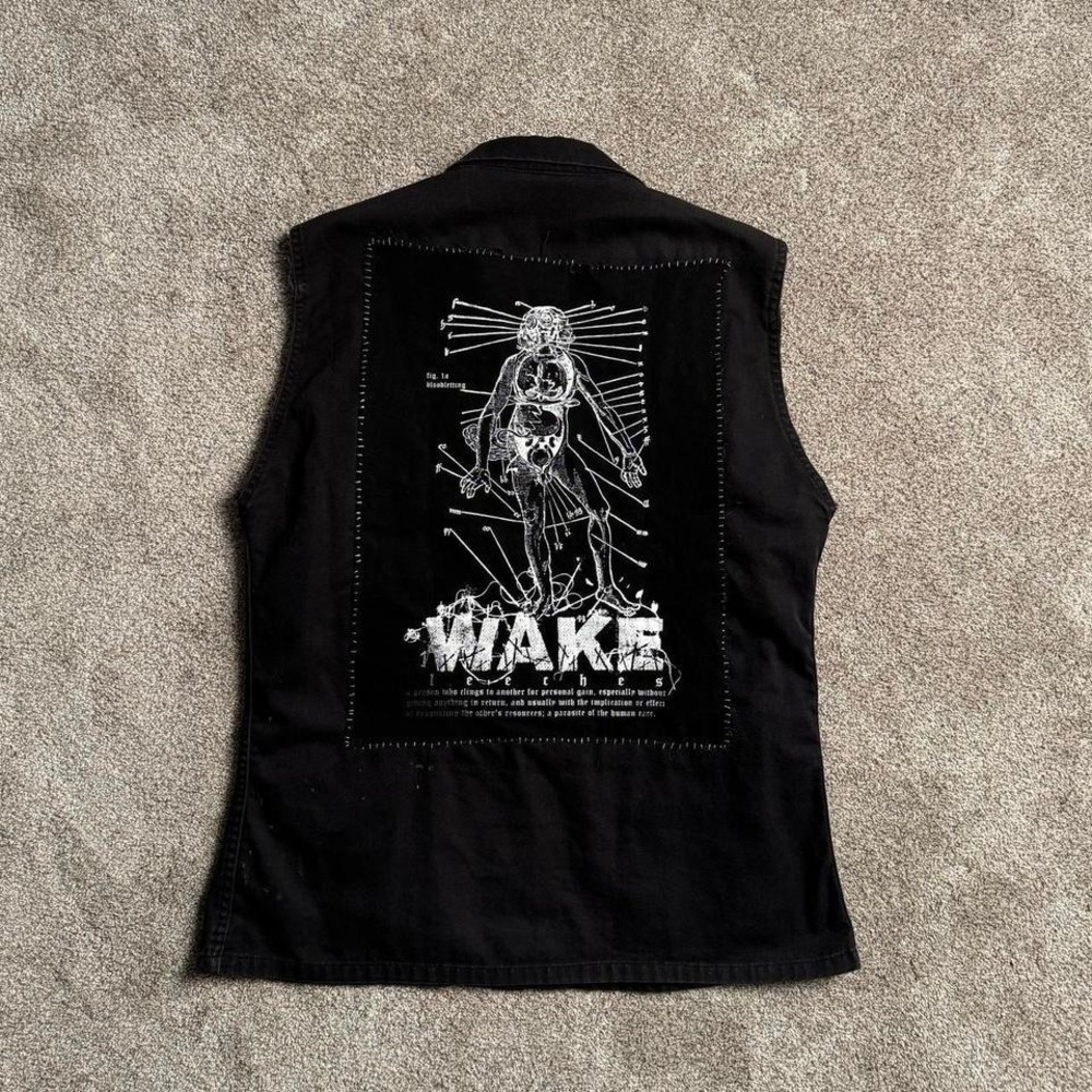 WAKE DISTRESSED "WHIP STITCH" PUNK STYLE‎ VEST